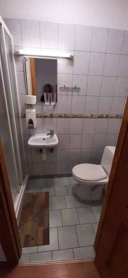 Metras Maja Hotel Aizpute Kültér fotó