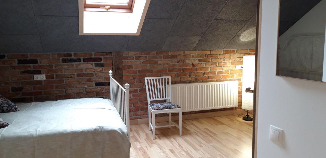 Metras Maja Hotel Aizpute Kültér fotó