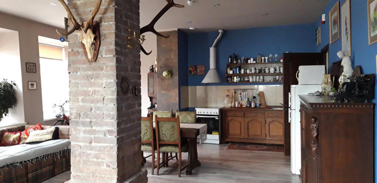 Metras Maja Hotel Aizpute Kültér fotó
