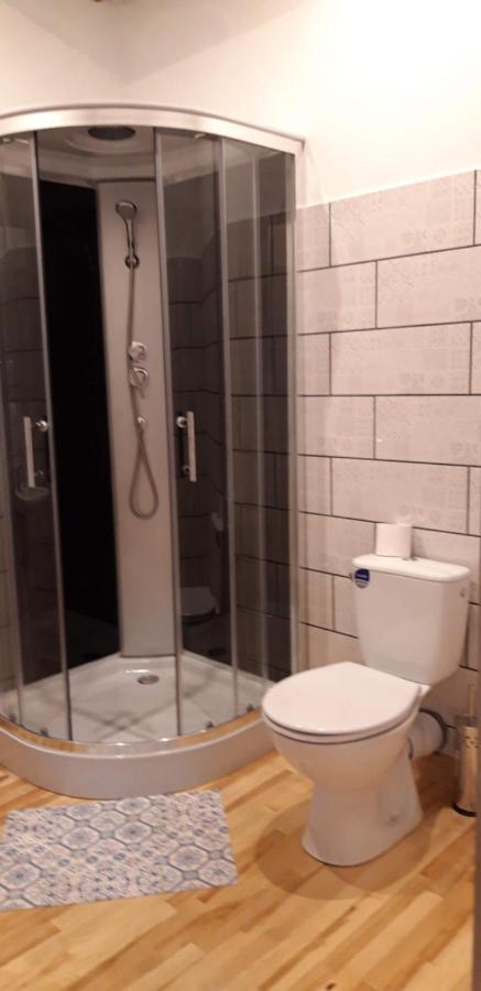 Metras Maja Hotel Aizpute Kültér fotó