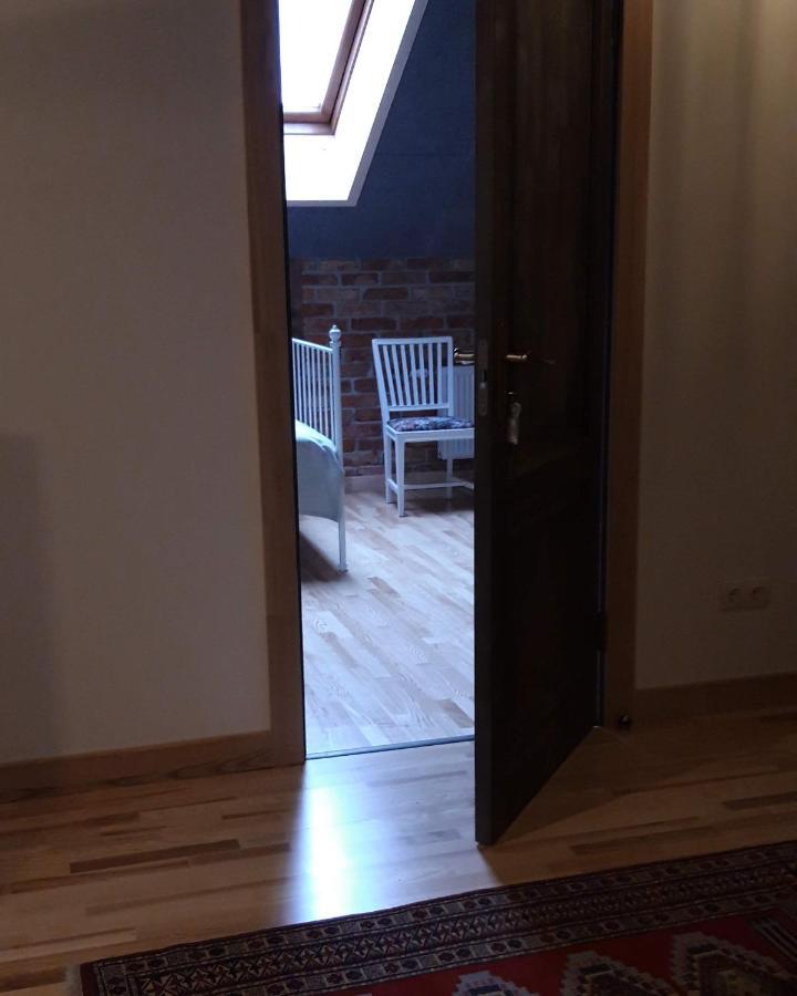 Metras Maja Hotel Aizpute Kültér fotó