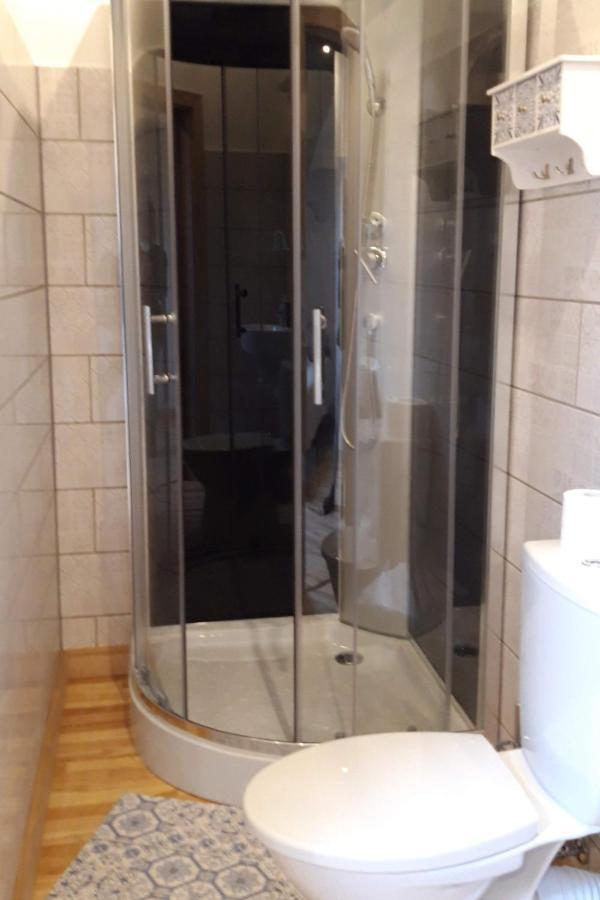 Metras Maja Hotel Aizpute Kültér fotó