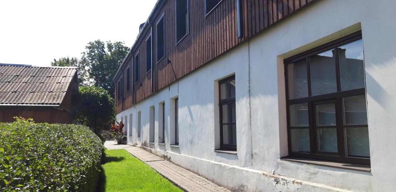 Metras Maja Hotel Aizpute Kültér fotó